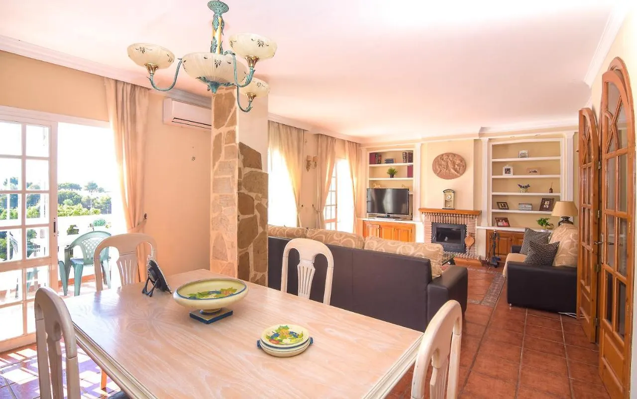 Casa Con Bonitas Vistas En Nerja Cerca De Burriana Villa